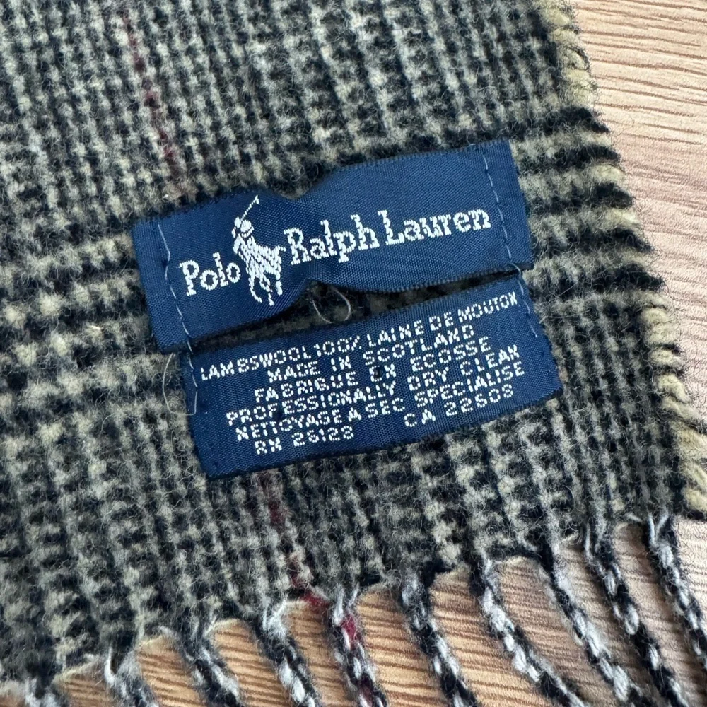 Polo Ralph‎ Lauren 90s’ Vintage 100% Lambswool Plaid Fringe Scarf